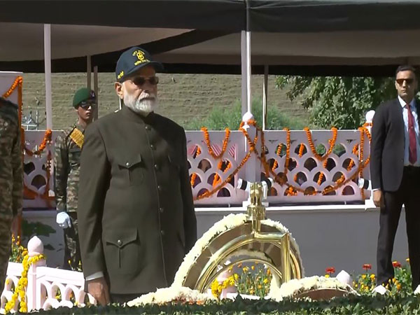 PM Modi Honors Kargil Heroes