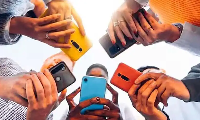 Hyderabad mobile phone theft