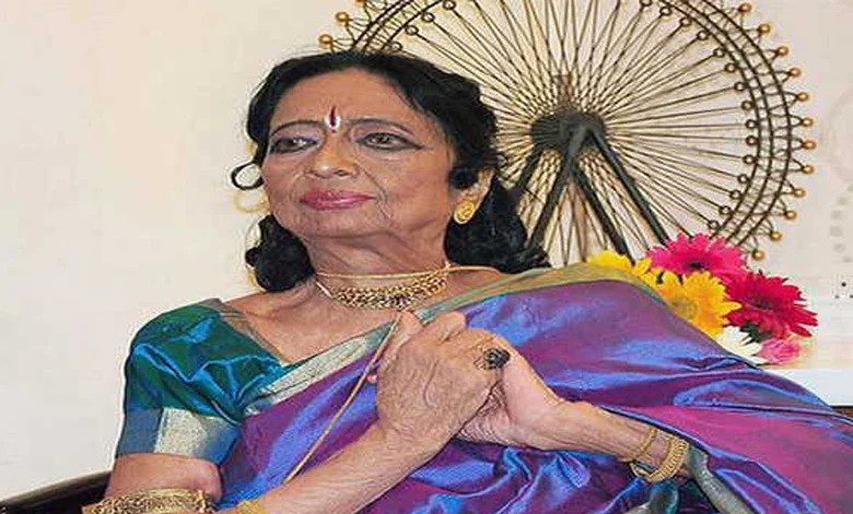 CM Condoles Yamini Krishnamurthys Death