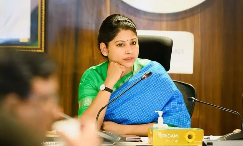 Action Urged Against IAS Officer