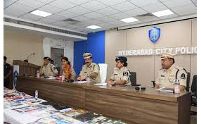 Hyd Police Arrest Gujarat Fraudsters in Scam