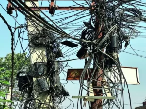 Internet Providers Removed cables from Poles