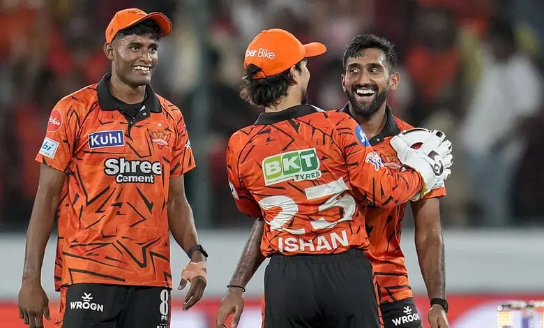 SRH Crush RCB By 55